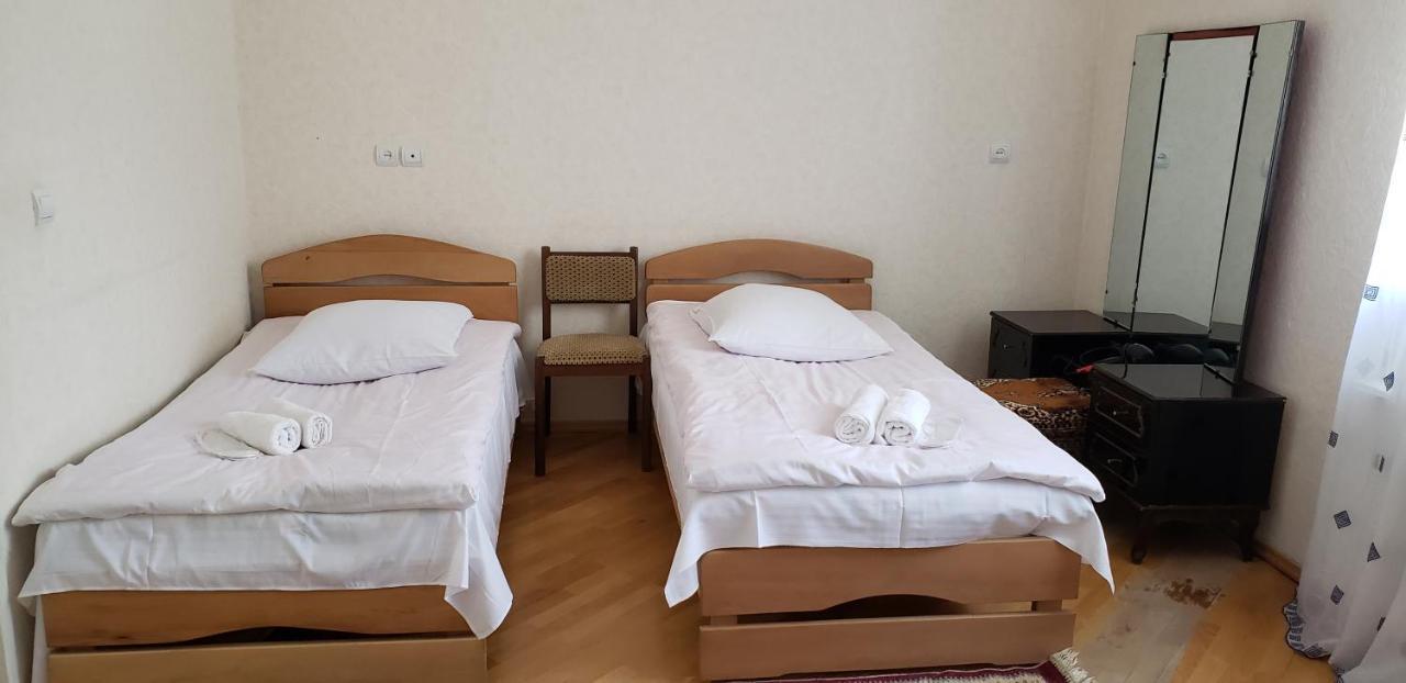 Guest House Kavtarashvili 38 Казбеги Екстериор снимка